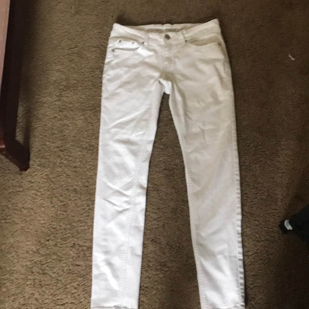 Almost famous white jeans from Kohl’s